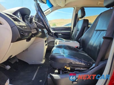 Zdjęcie 7 z 13 samochodu: 2015 CHRYSLER TOWN & COUNTRY TOURING L VIN:2C4RC1CG4FR588691 - miniatura
