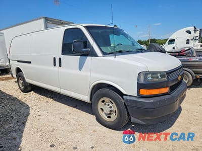 Czwarte zdjęcie samochodu z boku: 2019 CHEVROLET EXPRESS G3500 VIN:1GCZGHFG0K1360310 - miniatura