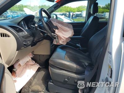 Zdjęcie 7 z 13 samochodu: 2019 DODGE GRAND CARAVAN SXT VIN:2C4RDGCG5KR772807 - miniatura