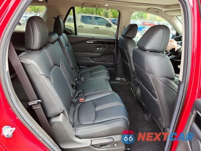 Zdjęcie 11 z 14 samochodu: 2025 HONDA PILOT TOURING VIN:5FNYG1H7XSB178508 - miniatura