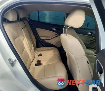 Zdjęcie 10 z 12 samochodu: 2015 MERCEDES-BENZ GLA 250 VIN:WDCTG4EB4FJ169977 - miniatura