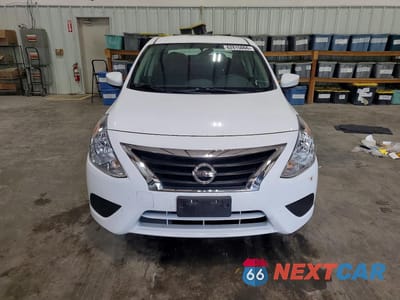 Piąte zdjęcie samochodu w środku: 2018 NISSAN VERSA SV VIN:3N1CN7AP0JL881311 - miniatura
