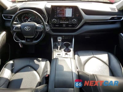 Zdjęcie 8 z 14 samochodu: 2020 TOYOTA HIGHLANDER XLE VIN:5TDHZRBH7LS520634 - miniatura