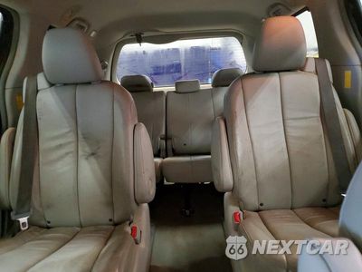 Zdjęcie 10 z 14 samochodu: 2014 TOYOTA SIENNA XLE 7-PASSENGER VIN:5TDDK3DC6ES084086 - miniatura