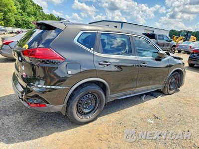 Trzecie zdjęcie samochodu z tyłu: 2017 NISSAN ROGUE S VIN:KNMAT2MT5HP556240 - miniatura