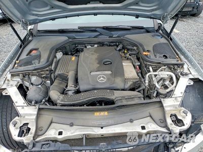 Zdjęcie 11 z 12 samochodu: 2019 MERCEDES-BENZ E 300 4MATIC VIN:WDDZF4KBXKA556864 - miniatura