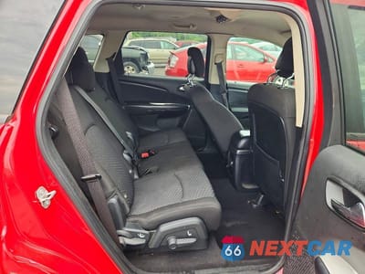Zdjęcie 11 z 13 samochodu: 2020 DODGE JOURNEY SE VIN:3C4PDCAB0LT261141 - miniatura
