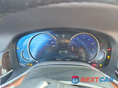 Zdjęcie 9 z 12 samochodu: 2018 BMW 750 XI VIN:WBA7F2C50JB238725 - miniatura
