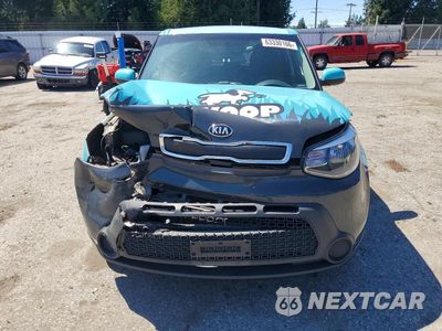 Piąte zdjęcie samochodu w środku: 2015 KIA SOUL BASE VIN:KNDJN2A28F7133543 - miniatura