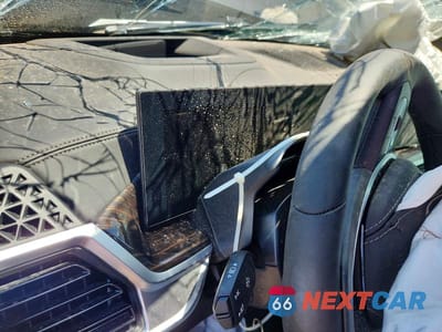 Zdjęcie 9 z 12 samochodu: 2026 BMW X5 XDRIVE50E VIN:5UX43EU08T9458934 - miniatura