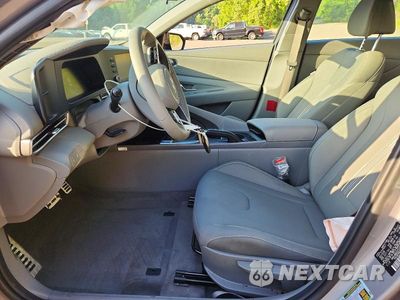 Zdjęcie 7 z 12 samochodu: 2026 HYUNDAI ELANTRA SEL SPORT VIN:KMHLM4DG3TU154596 - miniatura