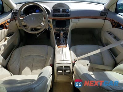 Zdjęcie 8 z 13 samochodu: 2004 MERCEDES-BENZ E 320 VIN:WDBUH65J04A521054 - miniatura