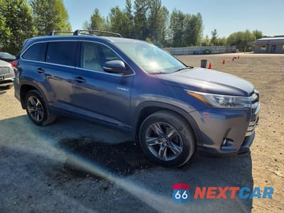 Czwarte zdjęcie samochodu z boku: 2017 TOYOTA HIGHLANDER HYBRID LIMITED PLATINUM VIN:5TDDGRFH8HS032623 - miniatura