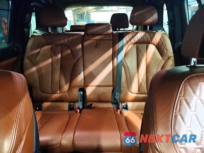 Zdjęcie 10 z 13 samochodu: 2021 BMW X7 XDRIVE40I VIN:5UXCW2C05M9H18746 - miniatura