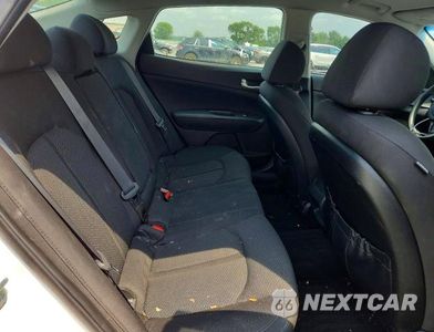 Zdjęcie 10 z 13 samochodu: 2018 KIA OPTIMA LX VIN:5XXGT4L31JG243528 - miniatura