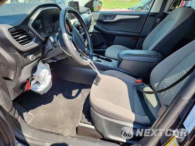 Zdjęcie 7 z 13 samochodu: 2022 FORD ESCAPE VIN:1FMCU9G69NUA59270 - miniatura