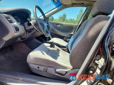 Zdjęcie 7 z 12 samochodu: 1999 HONDA ACCORD EX VIN:JHMCG5654XC026374 - miniatura