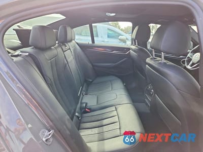 Zdjęcie 10 z 13 samochodu: 2021 BMW 530E VIN:WBA13AG05MCG79565 - miniatura