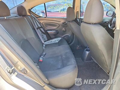 Zdjęcie 10 z 12 samochodu: 2018 NISSAN VERSA S VIN:3N1CN7AP1JL801501 - miniatura