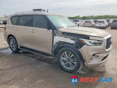 Czwarte zdjęcie samochodu z boku: 2019 INFINITI QX80 LUXE VIN:JN8AZ2NF0K9683792 - miniatura