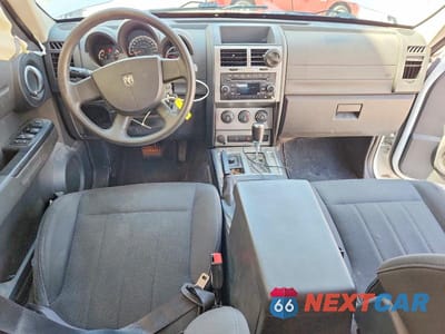 Zdjęcie 8 z 12 samochodu: 2011 DODGE NITRO SE VIN:1D4PU2GK9BW544327 - miniatura