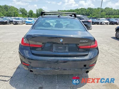 Zdjęcie 6 z 12 samochodu: 2021 BMW 330XE VIN:WBA5P9C0XMFJ76331 - miniatura