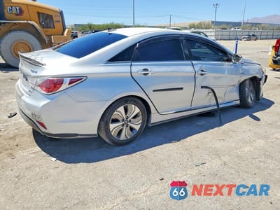 Trzecie zdjęcie samochodu z tyłu: 2013 HYUNDAI SONATA HYBRID VIN:KMHEC4A42DA079530 - miniatura