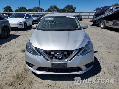 Piąte zdjęcie samochodu w środku: 2019 NISSAN SENTRA SV VIN:3N1AB7APXKY358771 - miniatura