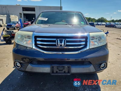 Piąte zdjęcie samochodu w środku: 2013 HONDA PILOT EXL VIN:5FNYF4H53DB040525 - miniatura