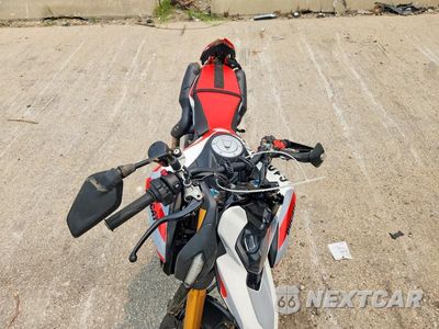 Piąte zdjęcie samochodu w środku: 2026 DUCATI HYPERMOTARD VIN:ZDMBAU8T8TB000997 - miniatura