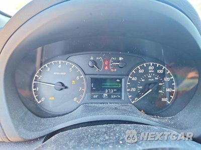 Zdjęcie 9 z 12 samochodu: 2014 NISSAN SENTRA S VIN:3N1AB7AP3EL692254 - miniatura