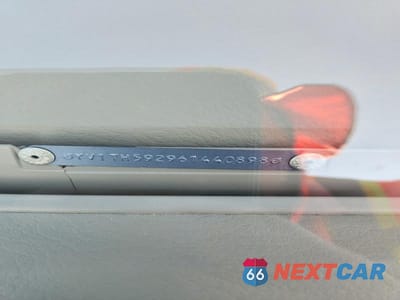 Zdjęcie 12 z 12 samochodu: 2006 VOLVO S80 2.5T VIN:YV1TH592961440898 - miniatura