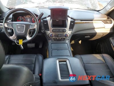 Zdjęcie 8 z 13 samochodu: 2016 GMC YUKON DENALI VIN:1GKS2CKJ9GR373977 - miniatura