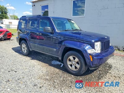 Czwarte zdjęcie samochodu z boku: 2012 JEEP LIBERTY SPORT VIN:1C4PJMAK3CW129869 - miniatura