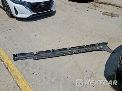 Zdjęcie 12 z 13 samochodu: 2020 MASERATI GHIBLI S VIN:ZAM57YTS3L1350374 - miniatura