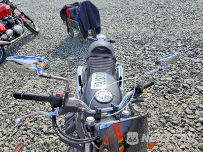 Piąte zdjęcie samochodu w środku: 2013 MOTO GUZZI V7 CLASSIC VIN:ZGULWU000DM112344 - miniatura
