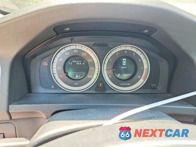 Zdjęcie 9 z 12 samochodu: 2013 VOLVO S60 T5 VIN:YV1612FSXD2210878 - miniatura