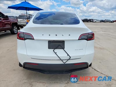 Zdjęcie 6 z 13 samochodu: 2023 TESLA MODEL Y VIN:7SAYGDEE3PA069934 - miniatura