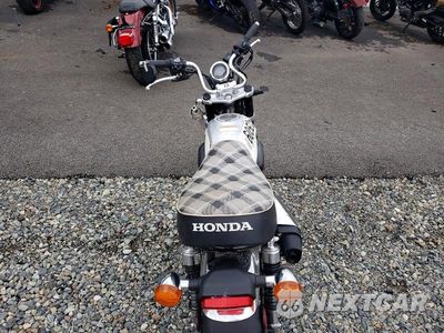 Zdjęcie 6 z 9 samochodu: 2024 HONDA Z125 MA VIN:MLHJB0355R5201296 - miniatura