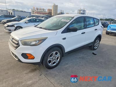 2018 FORD ESCAPE S 1FMCU0F70JUA39635 - główne zdjęcie licytacji z USA - miniatura