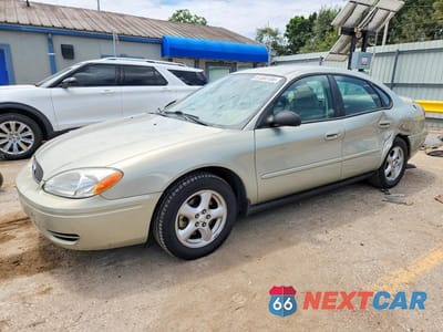 2004 FORD TAURUS SE 1FAFP53U84G100951 - główne zdjęcie licytacji z USA - miniatura