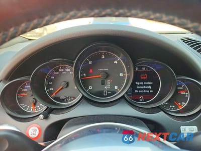Zdjęcie 9 z 13 samochodu: 2016 PORSCHE CAYENNE VIN:WP1AF2A28GLA40512 - miniatura