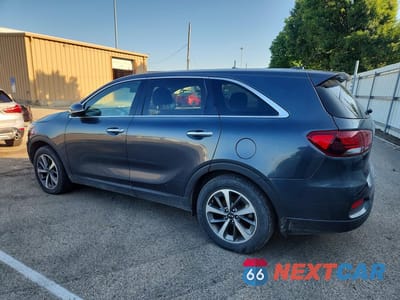 Drugie zdjęcie samochodu z przodu: 2020 KIA SORENTO S VIN:5XYPGDA50LG692609 - miniatura
