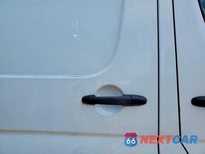 Zdjęcie 11 z 13 samochodu: 2016 MERCEDES-BENZ SPRINTER 2500 DELIVERY VAN VIN:WD3PE8DD4GP182938 - miniatura