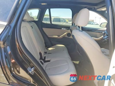 Zdjęcie 11 z 13 samochodu: 2018 BMW X1 XDRIVE28I VIN:WBXHT3C3XJ3H30621 - miniatura