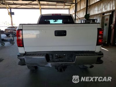 Zdjęcie 6 z 12 samochodu: 2017 CHEVROLET SILVERADO C2500 HEAVY DUTY VIN:1GC2CUEG7HZ231577 - miniatura