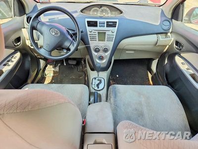 Zdjęcie 8 z 12 samochodu: 2008 TOYOTA YARIS BASE VIN:JTDBT923481241450 - miniatura