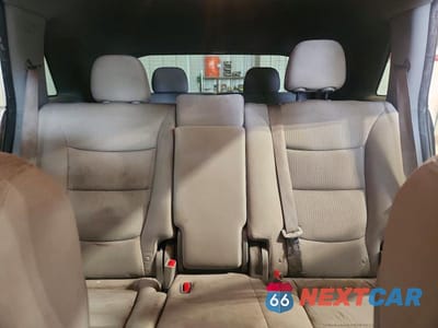 Zdjęcie 10 z 13 samochodu: 2012 KIA SORENTO LX VIN:5XYKTDA28CG225269 - miniatura