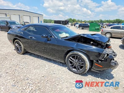 Czwarte zdjęcie samochodu z boku: 2019 DODGE CHALLENGER SXT VIN:2C3CDZGGXKH595094 - miniatura