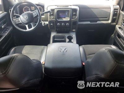Zdjęcie 8 z 12 samochodu: 2018 RAM 2500 SLT VIN:3C6UR5DL1JG233091 - miniatura